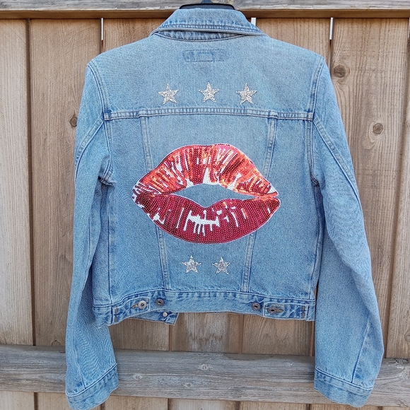 Express upcycled sequin lip star USA patch jean jacket XS - Picture 1 of 11